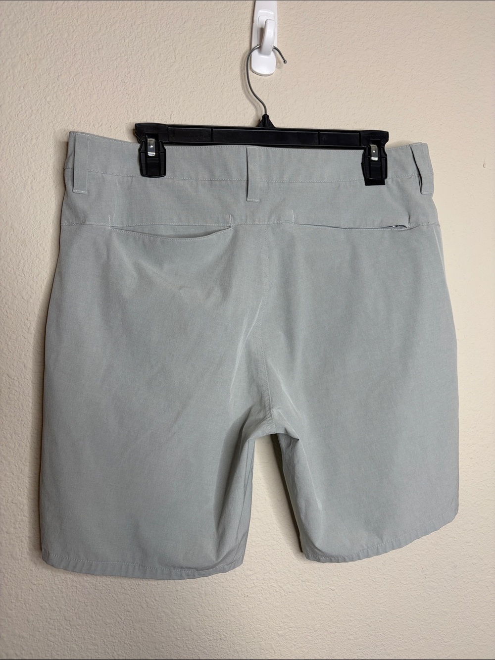 Vuori | Men’s Aim Shorts in Sky Grey Size 33 - Picture 4 of 6